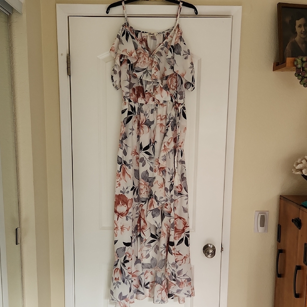 Hint of Blush Floral Maxi Dress With peekaboo, shoulders.